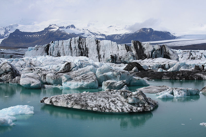चित्र:Glacier-5.jpg