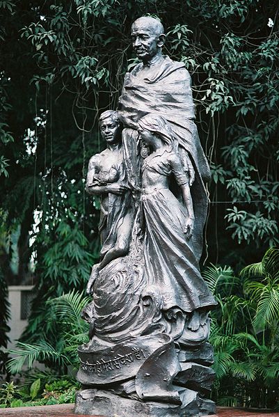 चित्र:Gandhi-Smriti-Museum-Delhi-1.jpg