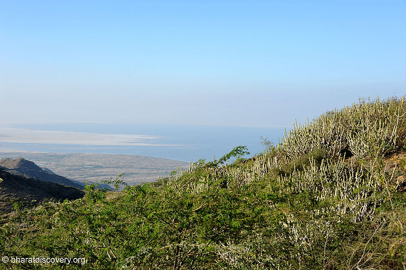 चित्र:Kala-Dungar-Kutch-2.jpg
