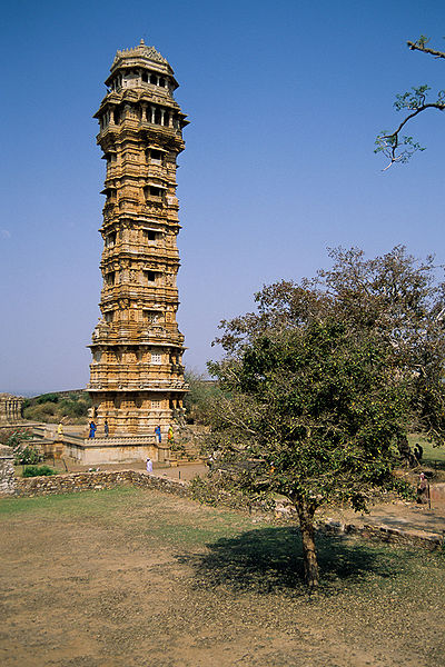 चित्र:Kirti-Stambh-Chittorgarh.jpg