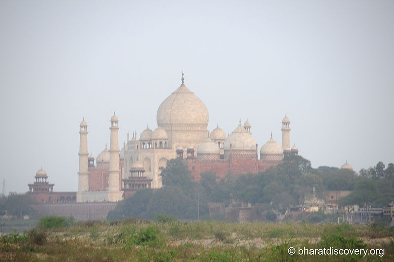 चित्र:Tajmahal-28.jpg