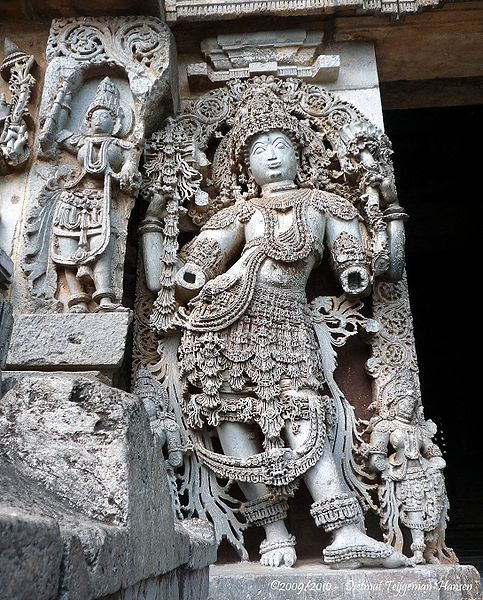 चित्र:Kedareshawara-Tempel-Halebid-1.jpg