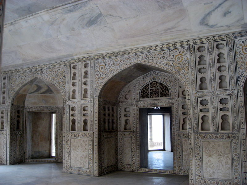 चित्र:Musamman Burj-3.jpg