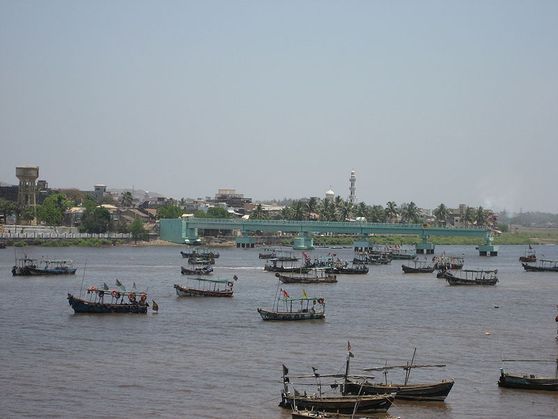 चित्र:Daman-Port-2.jpg