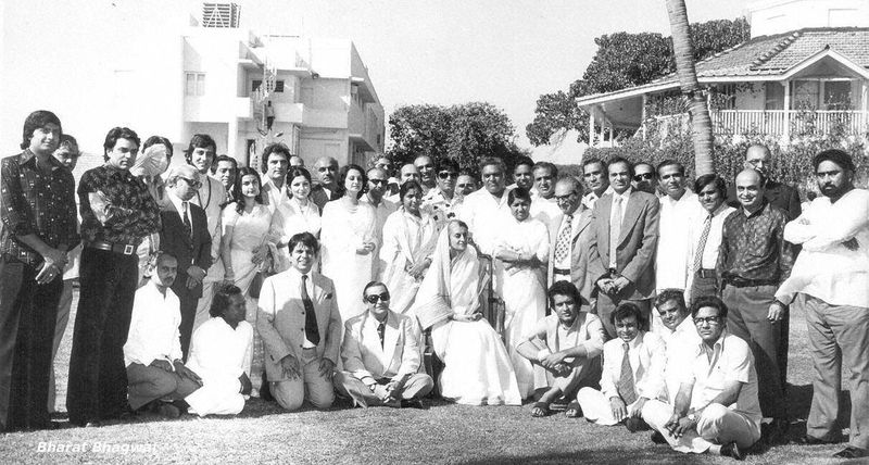चित्र:Bollywood-with-Indira-Gandhi.jpg