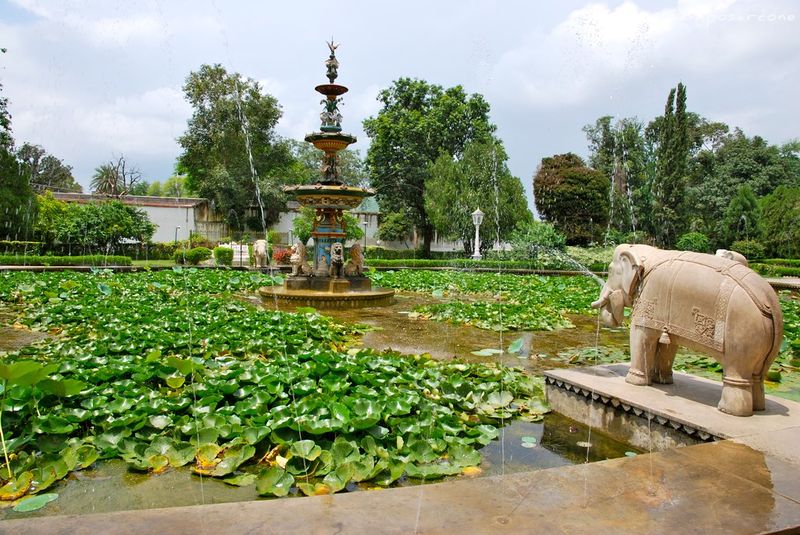 चित्र:Saheliyon-Ki-Bari-6.jpg
