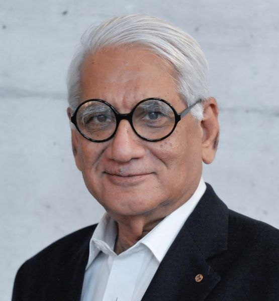 चित्र:Charles-Correa.jpg