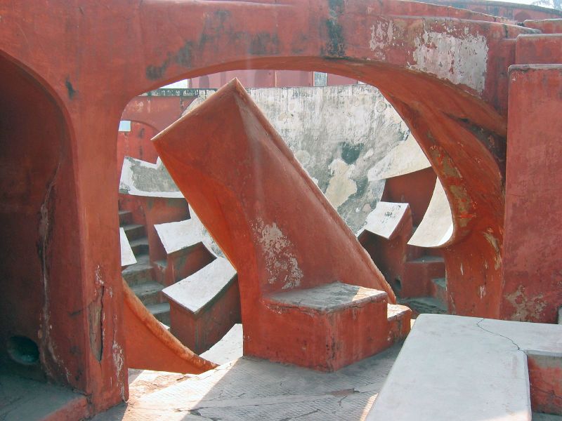 चित्र:Jantar-Mantar-Delhi-3.jpg
