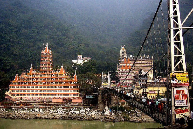 चित्र:Laxman-Jhula-Rishikesh-1.jpg