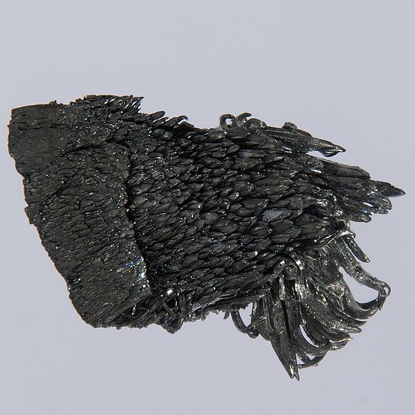 चित्र:Yttrium.jpg