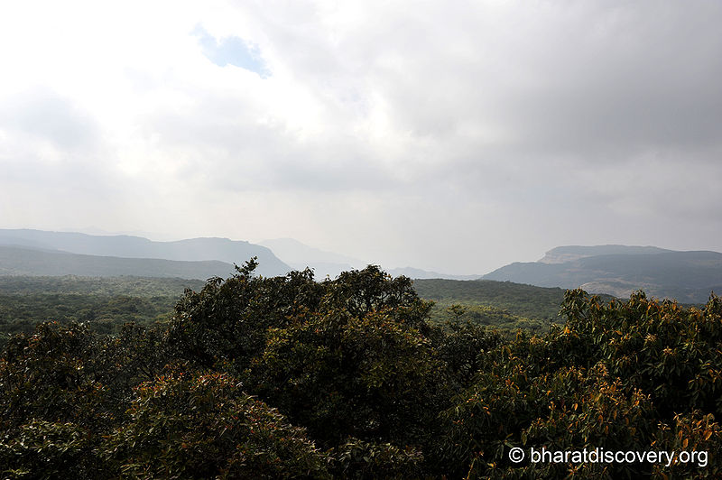 चित्र:Connaught-Peak-Mahabaleshwar-1.jpg
