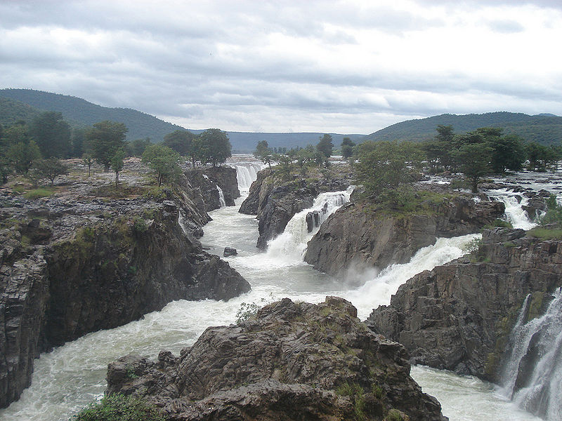 चित्र:Hogenakkal-Falls.jpg