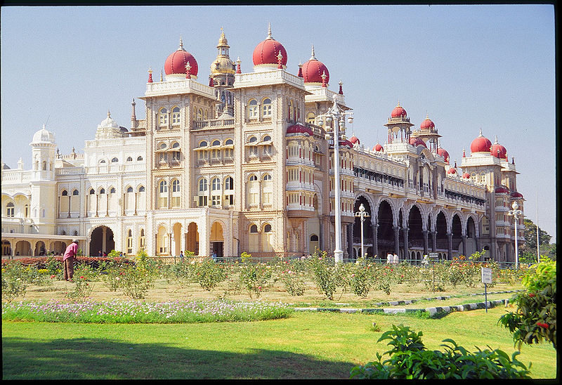 चित्र:Mysore-Palace.jpg