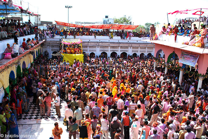चित्र:Baldev-Holi-Mathura-15.jpg