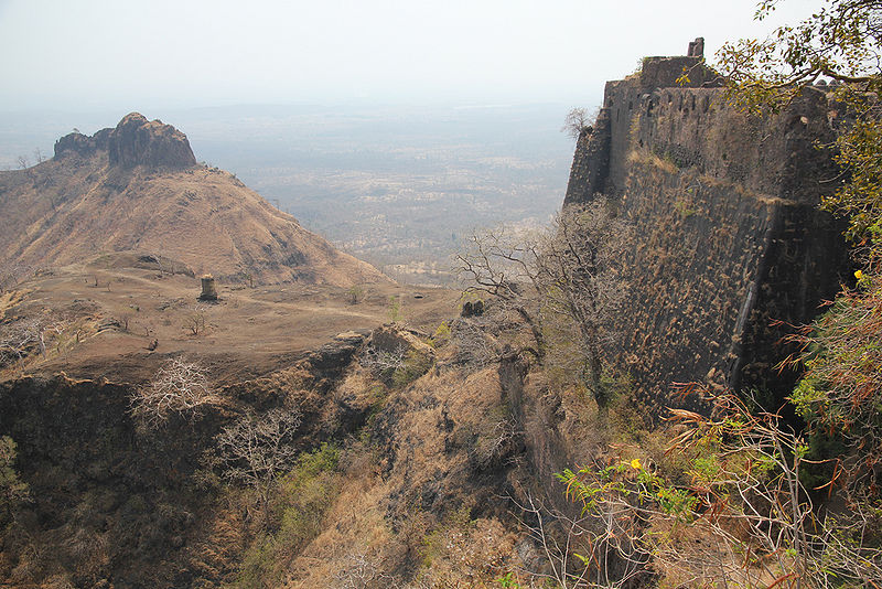 चित्र:Asirgarh-Fort-2.jpg