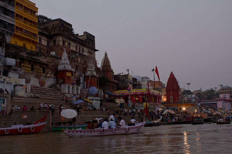 चित्र:Ahilyabai-Ghat-Varanasi.jpg