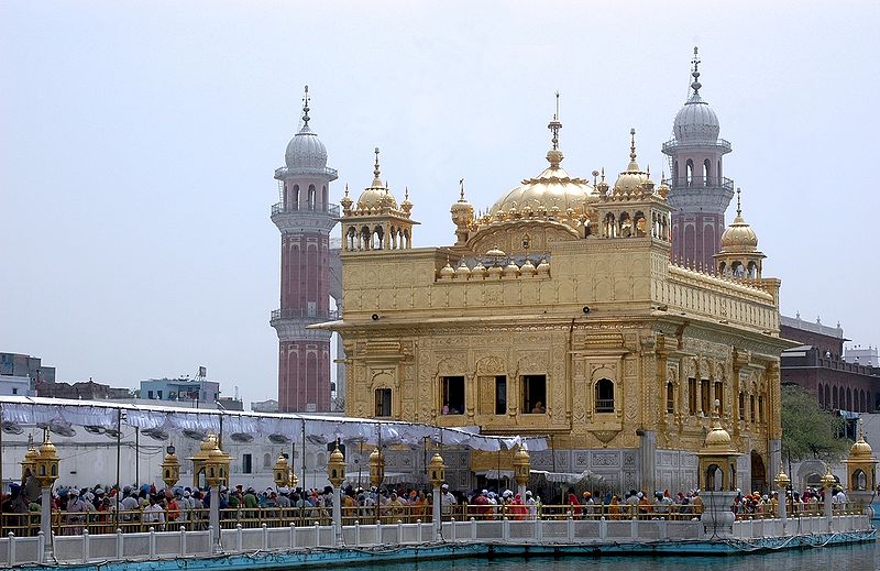चित्र:Golden-Temple-Amritsar-7.jpg