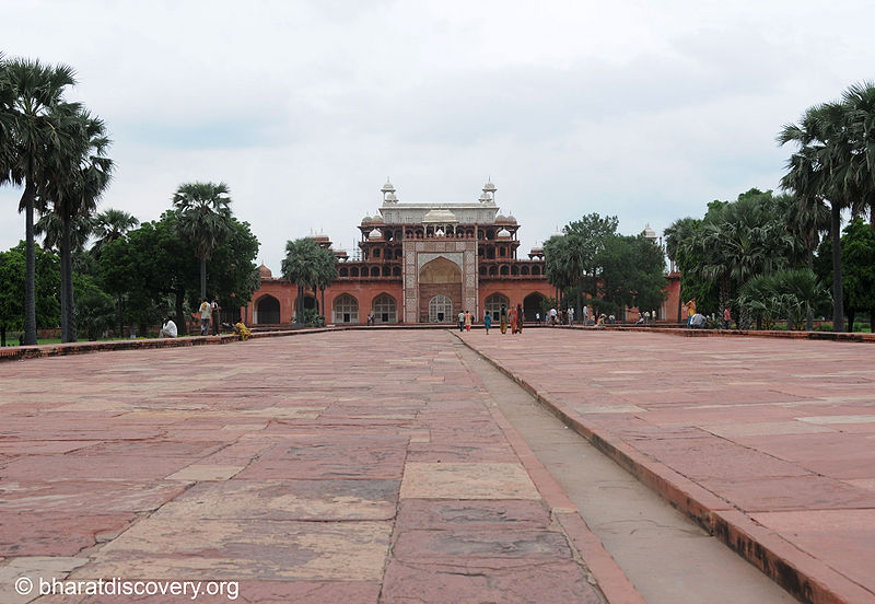 चित्र:Sikandra-Agra-11.jpg