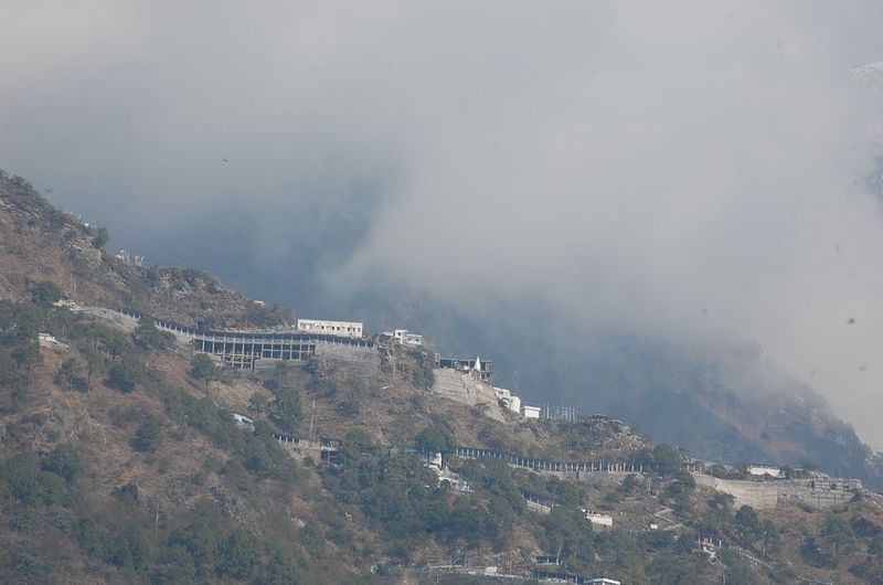 चित्र:View-Of-Sanjhi-Chhat-From-Katra.jpg