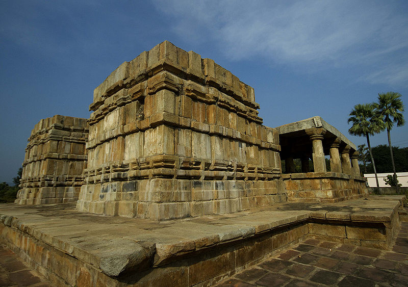 चित्र:Battisa-Temple-1.jpg