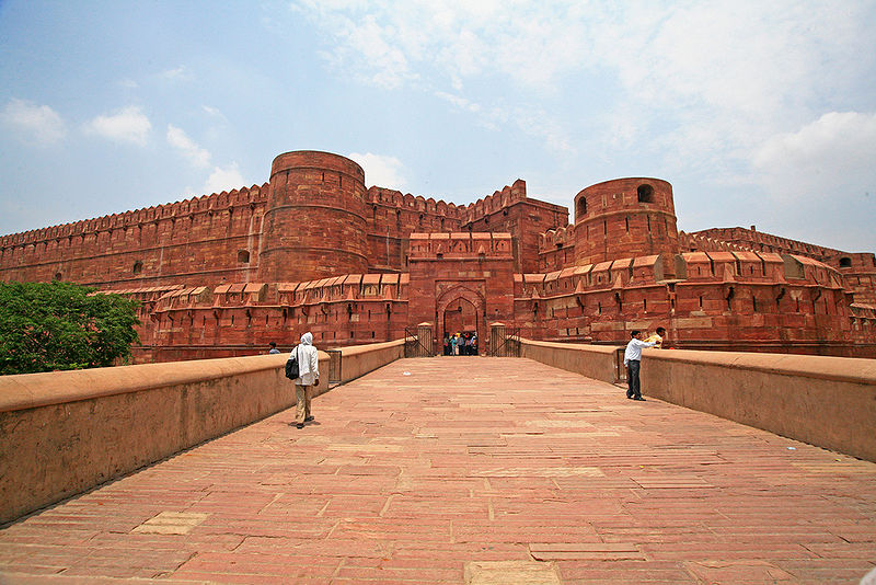 चित्र:Red-Fort-Agra.jpg