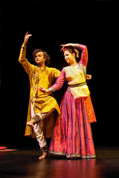 चित्र:Kathak-Dance.jpg