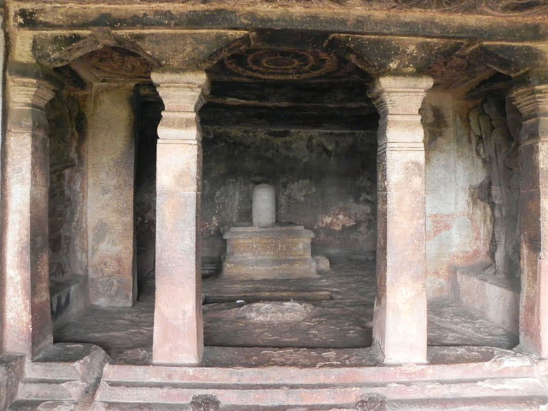चित्र:Ravana-Phadi-Cave-Temple.jpg