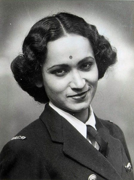 चित्र:Kalyani-Sen.jpg