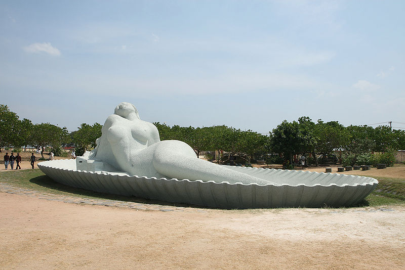 चित्र:Shangumugham-Beach-2.jpg