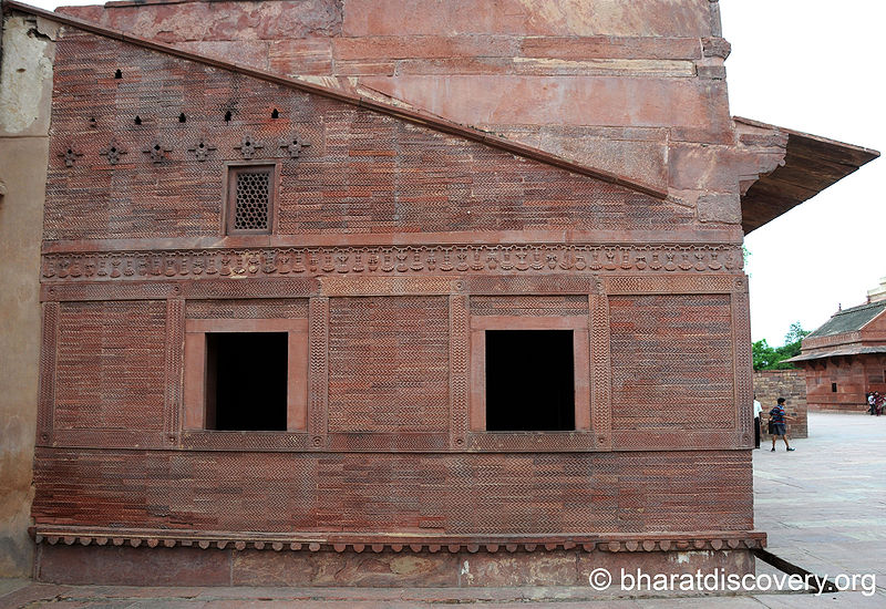 चित्र:Fatehpur-Sikri-Agra-50.jpg