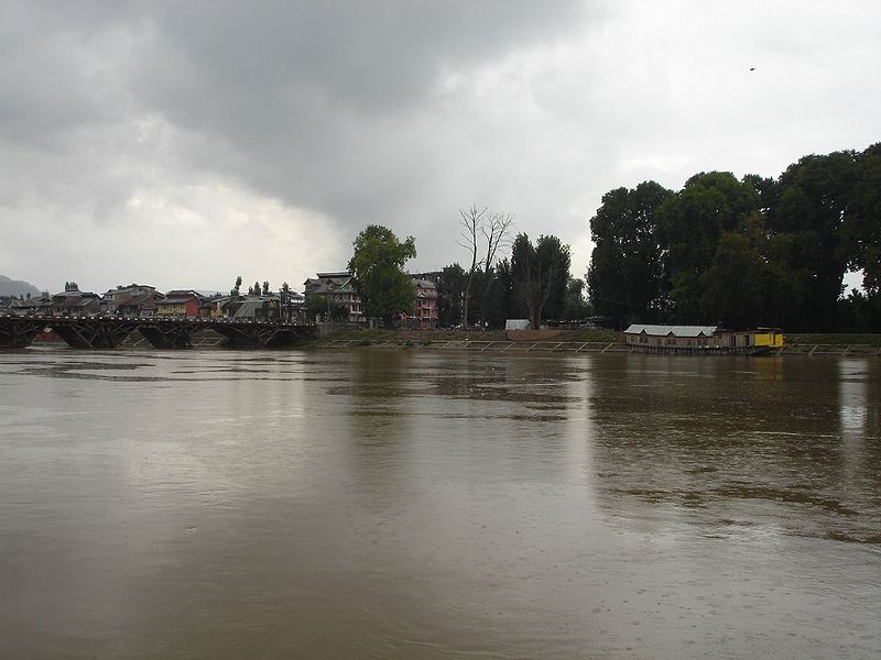 चित्र:Jhelum-River-2.jpg