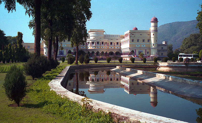 चित्र:Sariska-Alwar.jpg