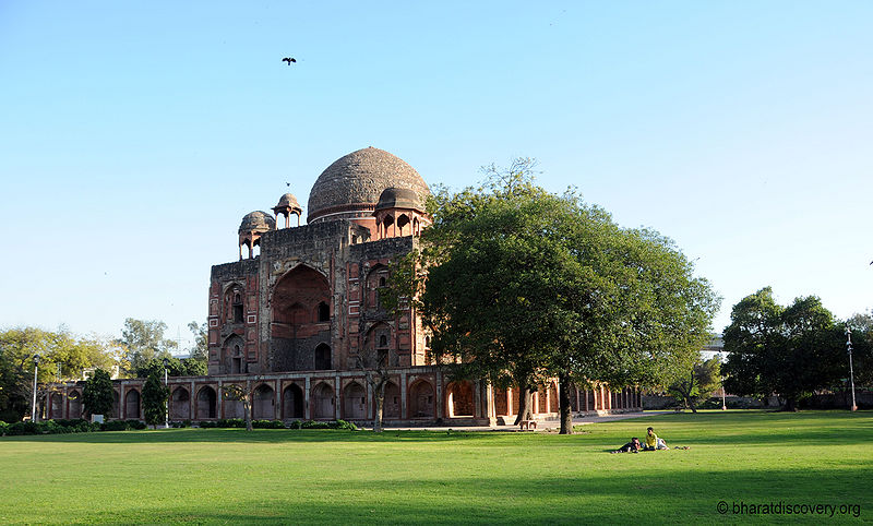 चित्र:Khan-I-Khanan-Tomb-Delhi-4.jpg