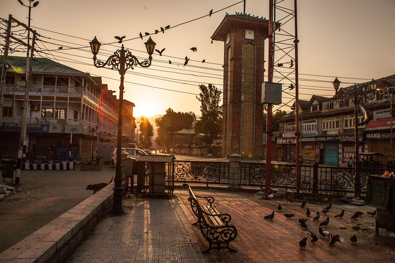 चित्र:Lal-Chowk-Srinagar.jpg