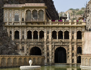 गलता धाम स्थित मुख्य कुण्ड