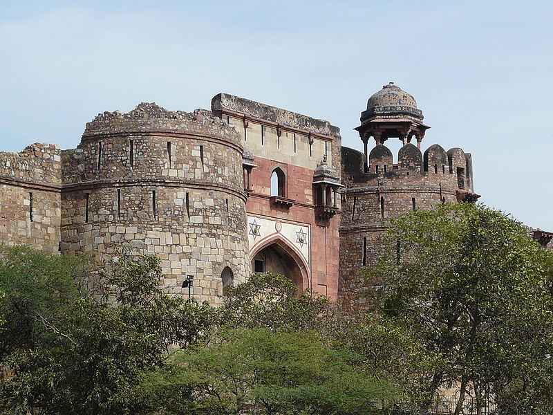 चित्र:Purana-Qila-Delhi-2.jpg