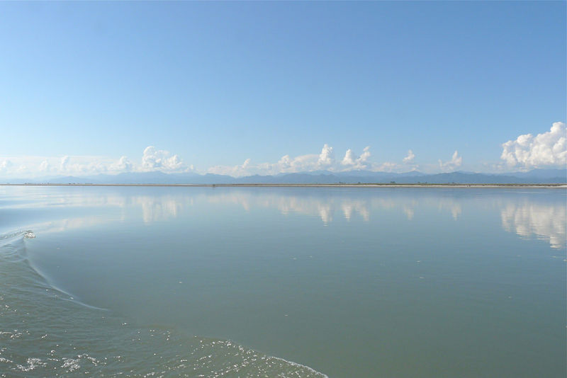 चित्र:Brahmaputra-River-7.jpg