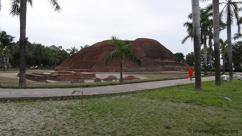 चित्र:Ramabhar-Stup-Kushinagar-4.jpg