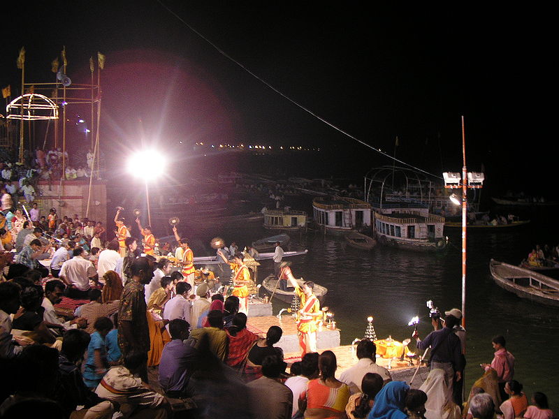 चित्र:Ganga-River-Varanasi-2.jpg