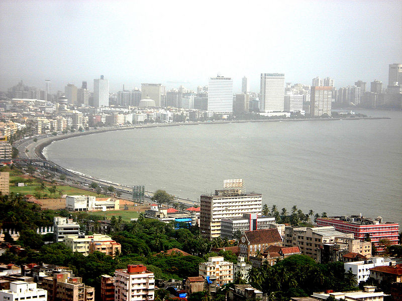 चित्र:Marine-Drive-2.jpg