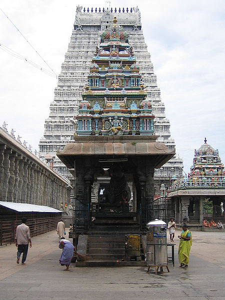 चित्र:Arunachaleswarar-Temple-Tiruvannamalai.jpg