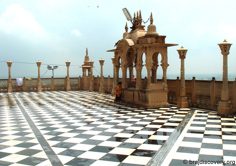 चित्र:Radha-Rani-Temple-Barsana-Mathura-9.jpg