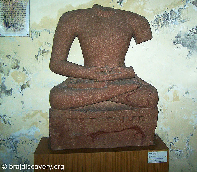 चित्र:Headless-Jaina-Tirthankara-Jain-Museum-Mathura-24.jpg