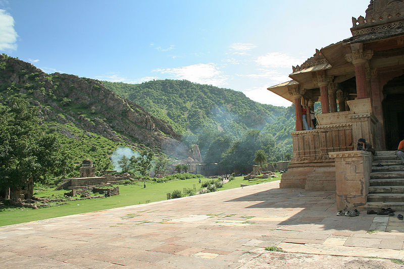 चित्र:Bhangarh-3.jpg