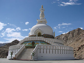 शांति स्तूप, लेह