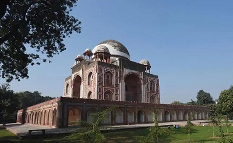 चित्र:Tomb-Of-Abdul-Rahim.jpg