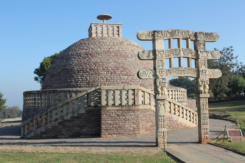 चित्र:Sanchi-Stupa-5.jpg