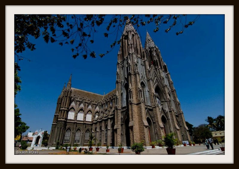 चित्र:St-Philomena-Church-Mysore-1.jpg
