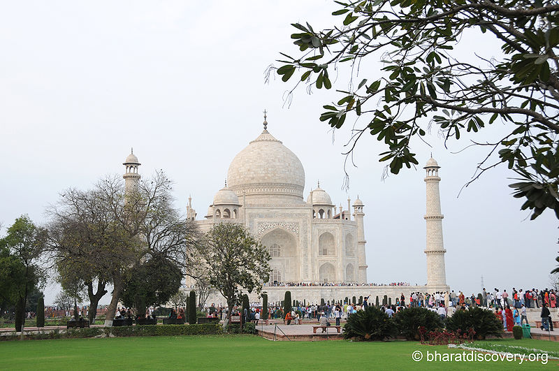 चित्र:Tajmahal-16.jpg