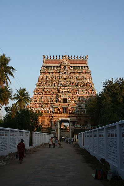 चित्र:Chidambaram-Temple-2.jpg